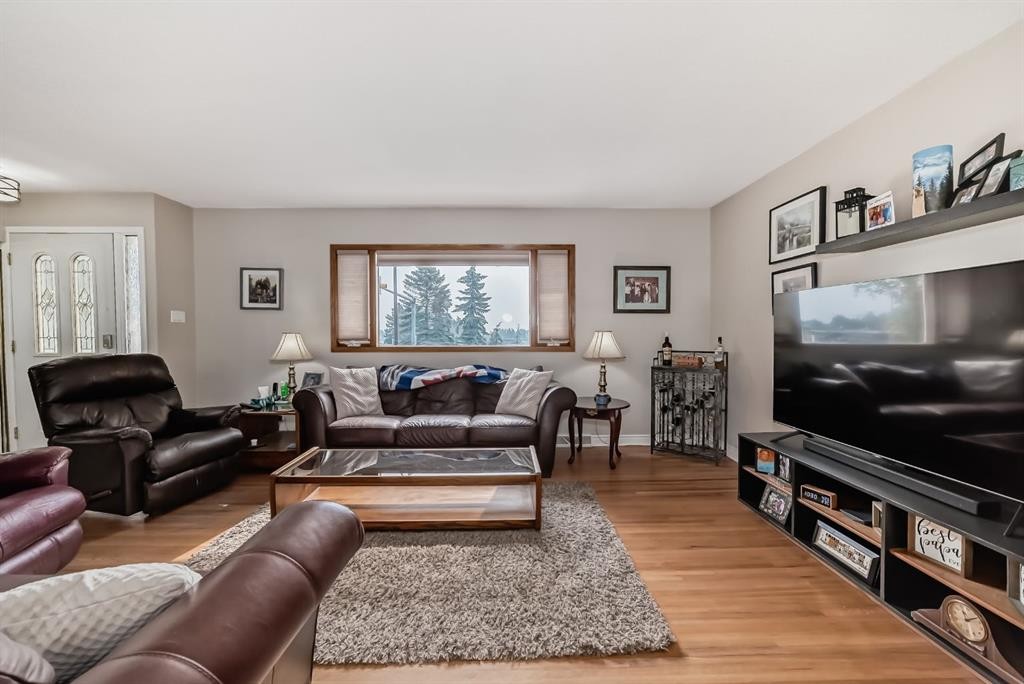 7827 Fairmount Drive Se, Calgary, AB