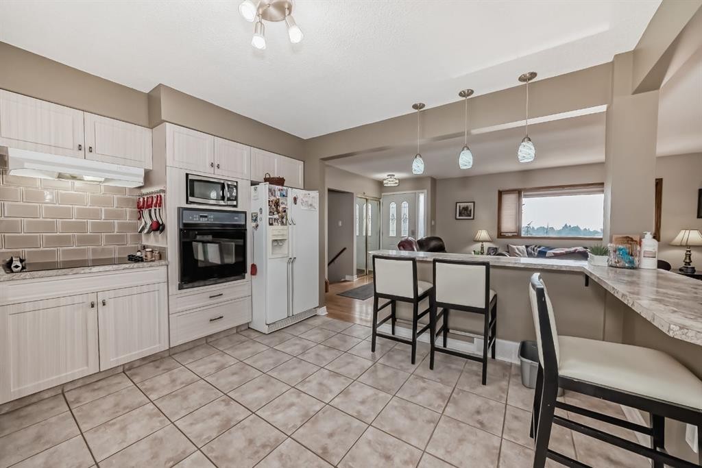 7827 Fairmount Drive Se, Calgary, AB