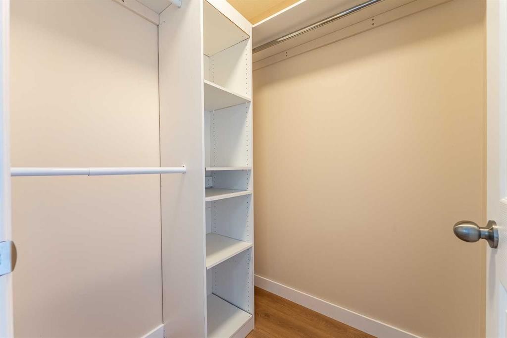 7415 26A Street Se, Calgary, AB