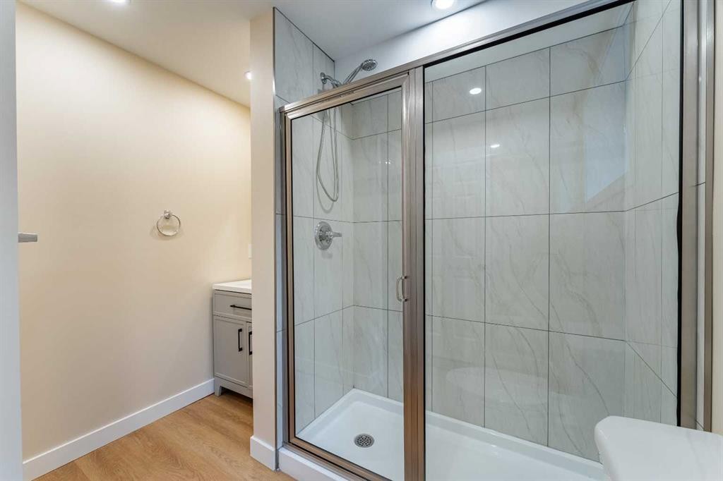 7415 26A Street Se, Calgary, AB