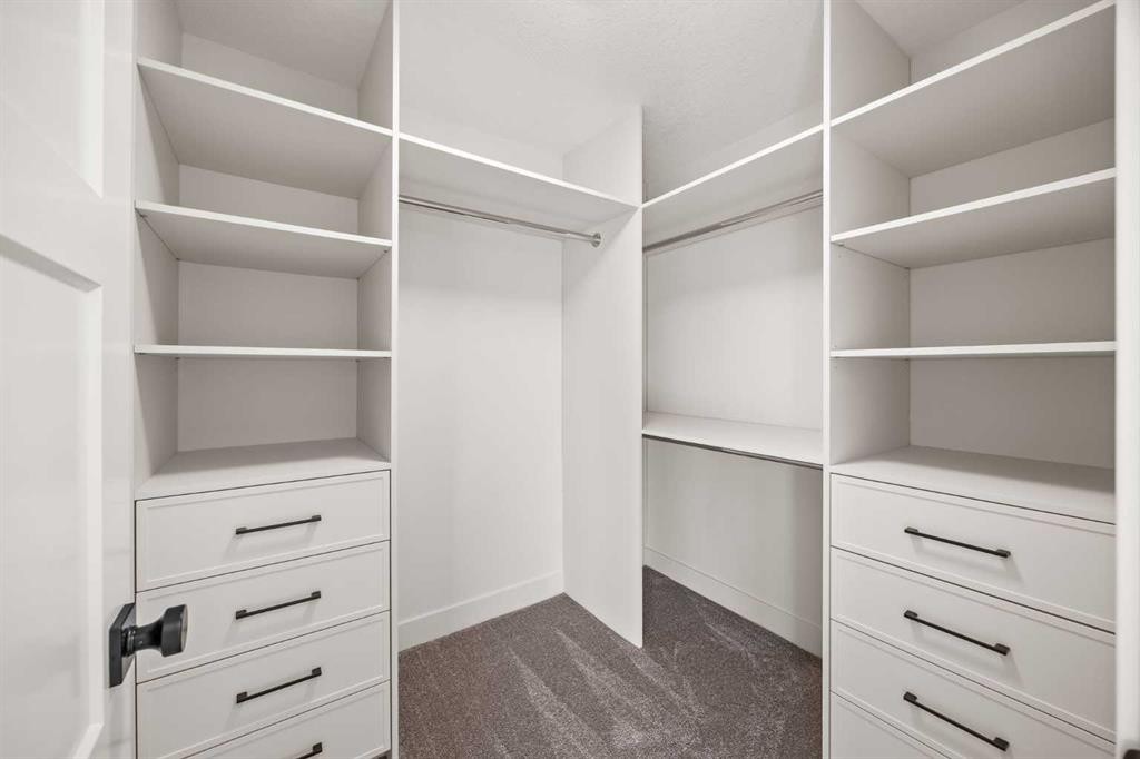 44 Canterbury Drive Sw, Calgary, AB