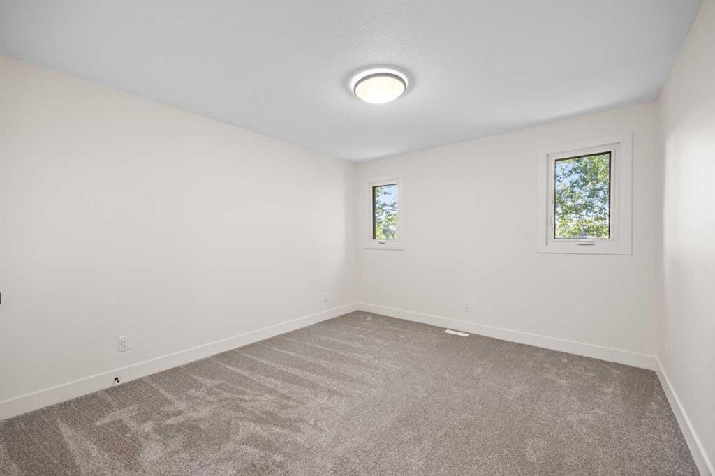 44 Canterbury Drive Sw, Calgary, AB