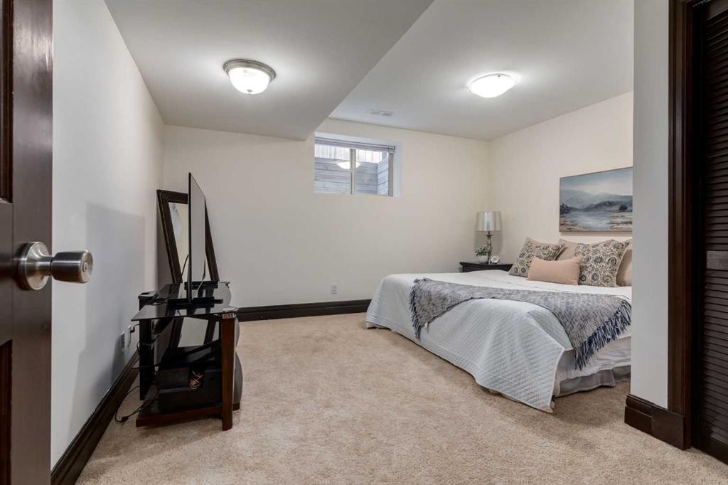 1840 Westmount Boulevard Nw, Calgary, AB