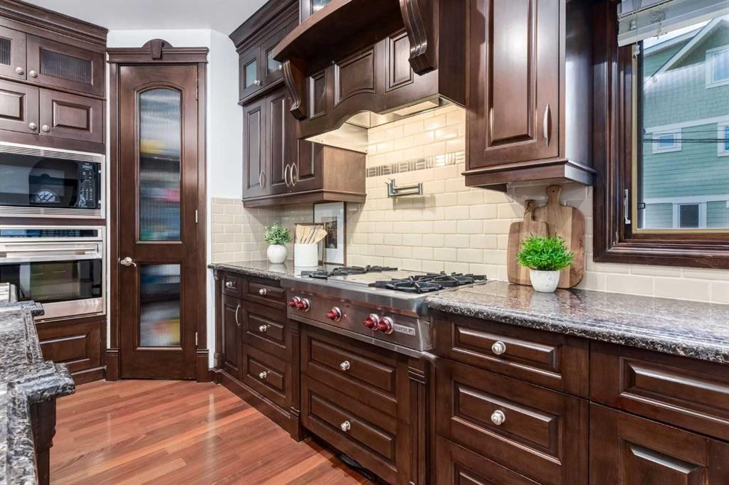 1840 Westmount Boulevard Nw, Calgary, AB