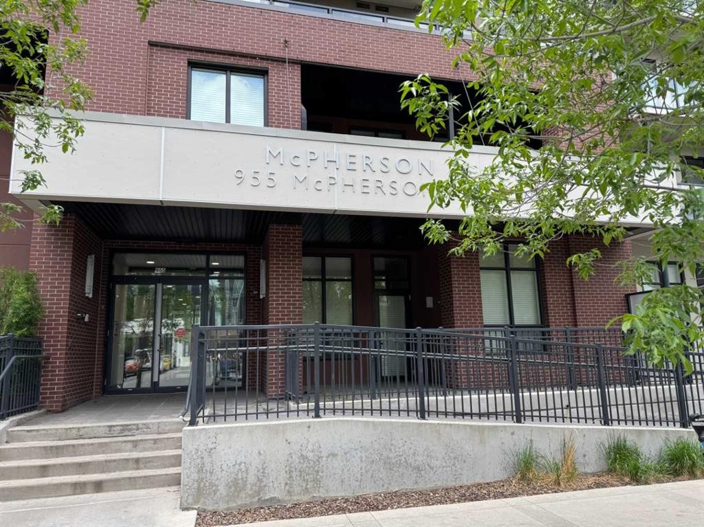 313-955 Mcpherson Road Ne, Calgary, AB