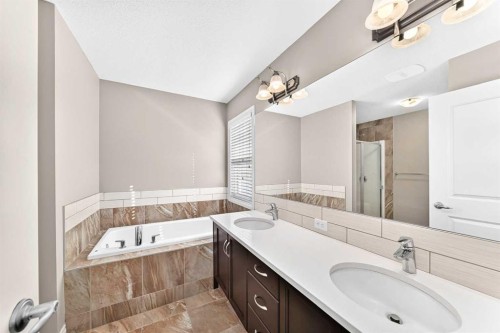52 Nolanlake Point Nw, Calgary, AB 