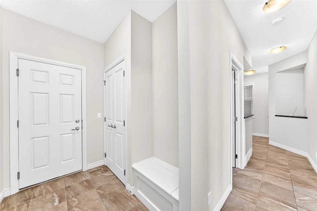 52 Nolanlake Point Nw, Calgary, AB
