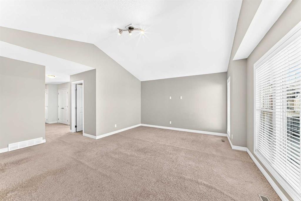 52 Nolanlake Point Nw, Calgary, AB