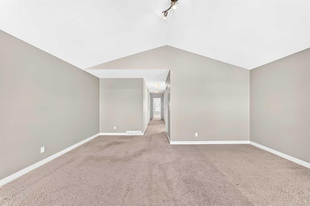 52 Nolanlake Point Nw, Calgary, AB