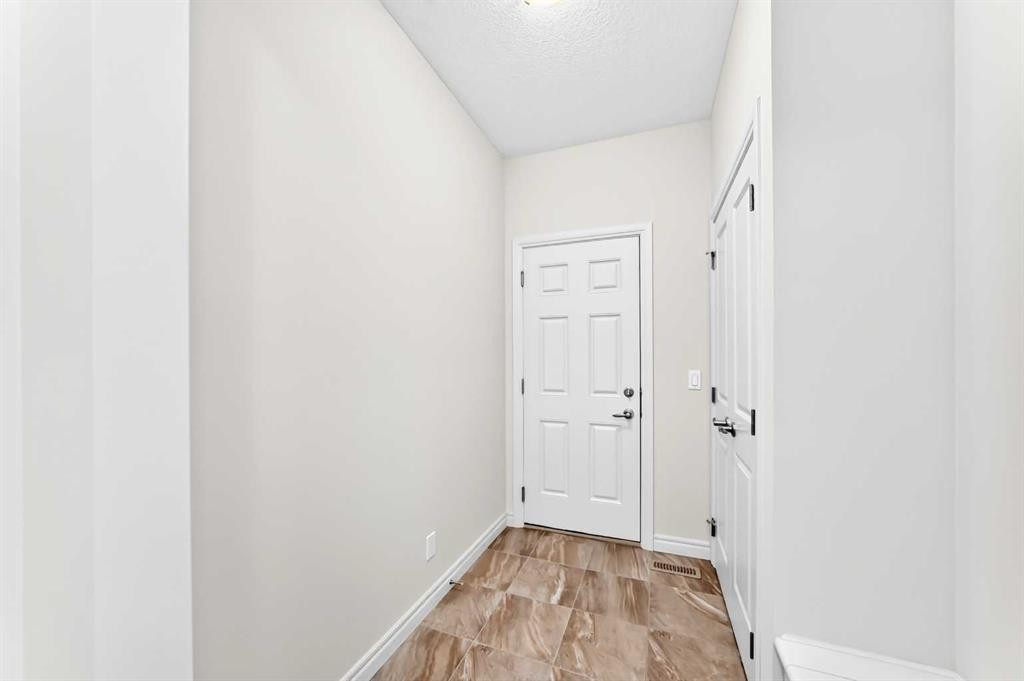 52 Nolanlake Point Nw, Calgary, AB