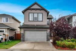 32 Lakewood Circle Strathmore, AB T1P 0G6