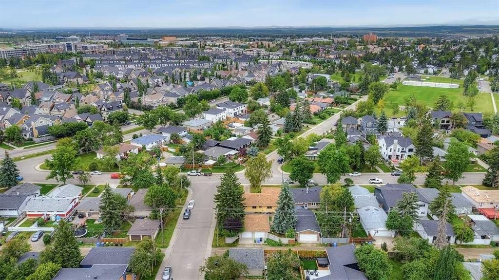 3304 36 Avenue Sw, Calgary, AB