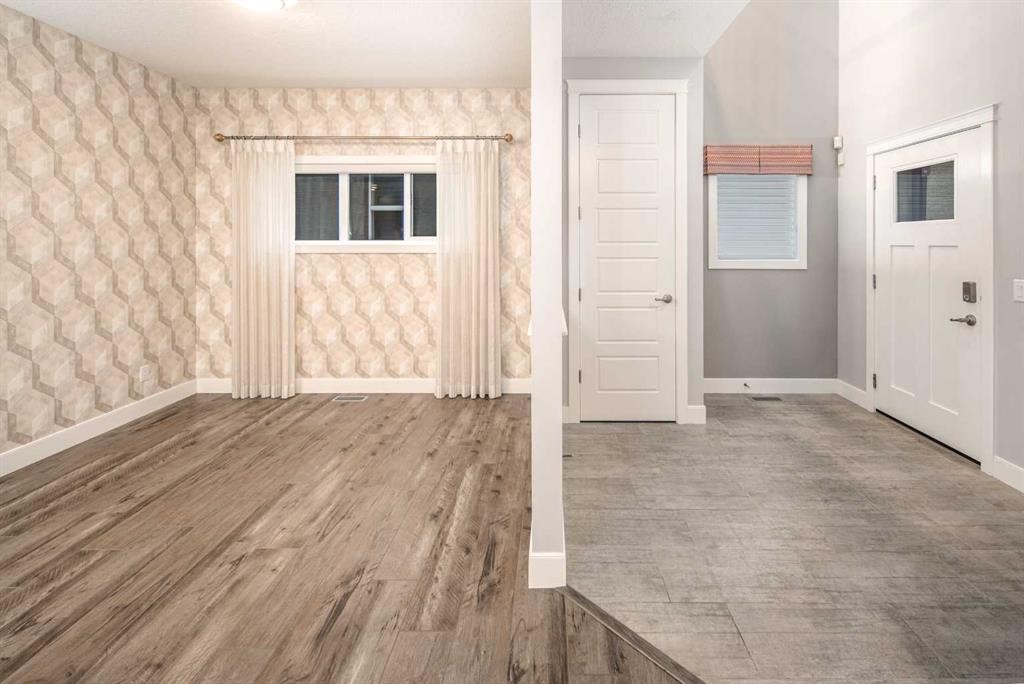 282 Masters Avenue Se, Calgary, AB