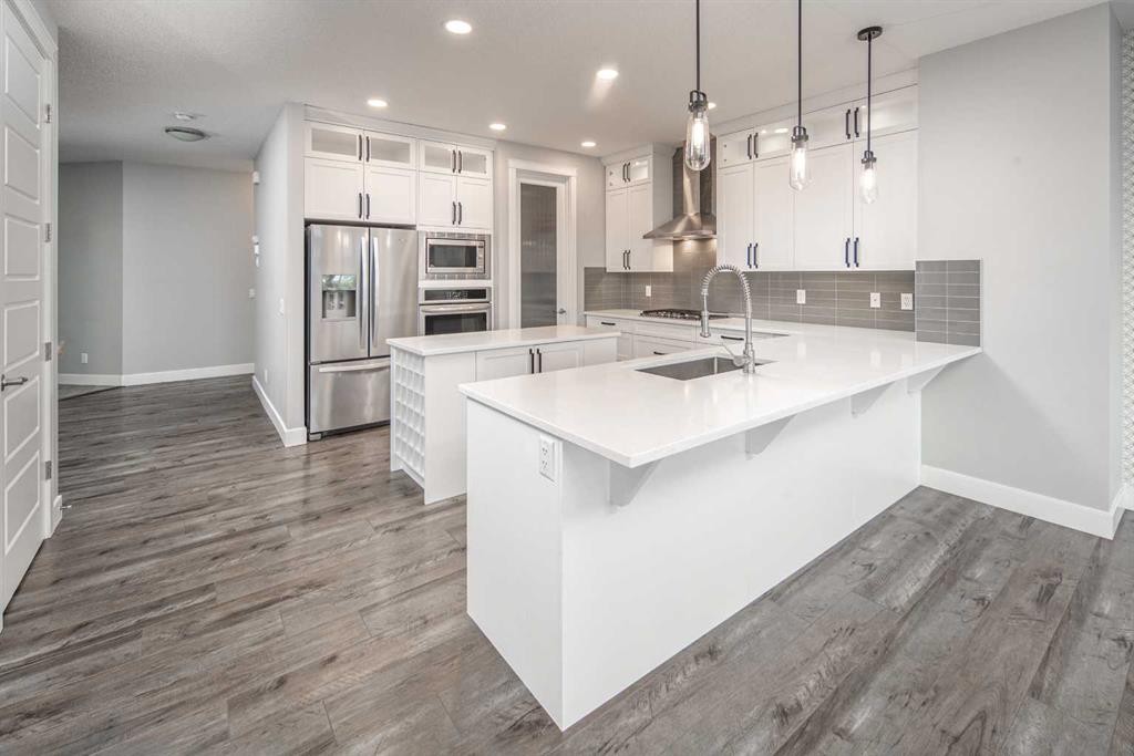 282 Masters Avenue Se, Calgary, AB