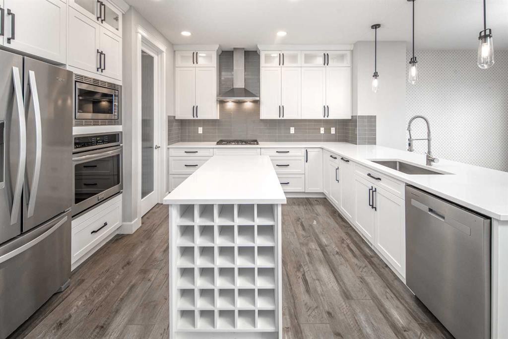 282 Masters Avenue Se, Calgary, AB
