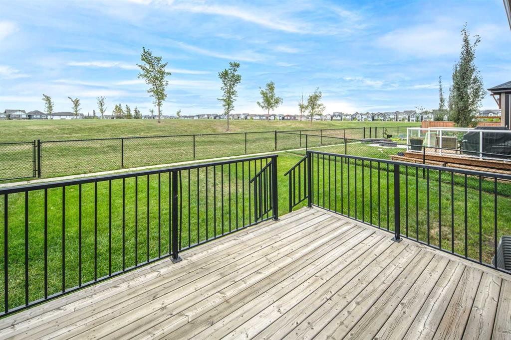282 Masters Avenue Se, Calgary, AB