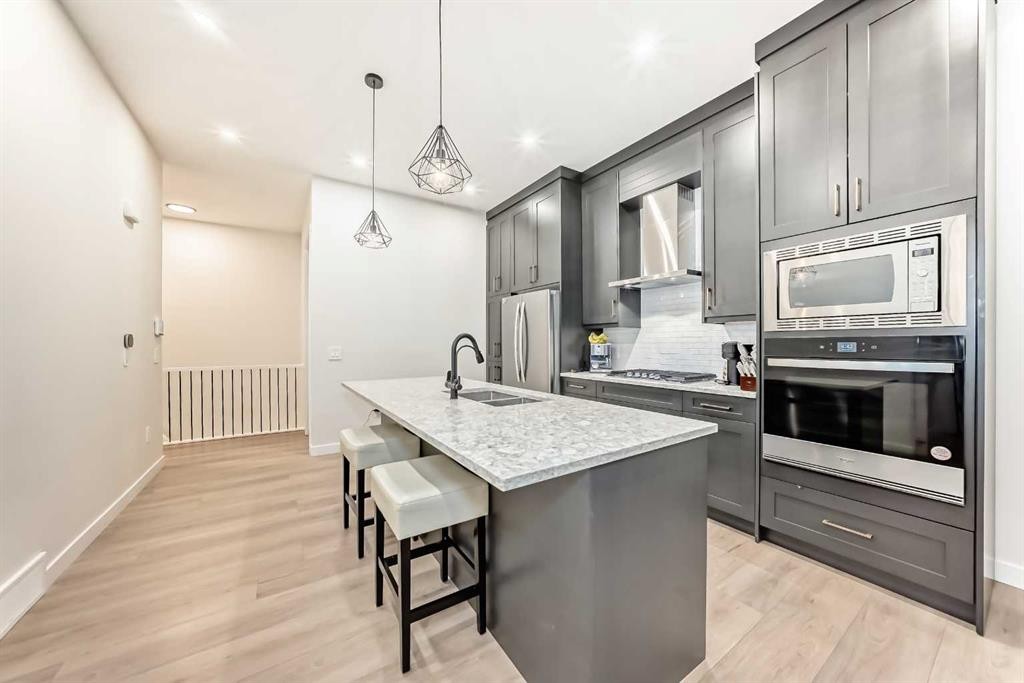 7 Wolf Crescent, Okotoks, AB