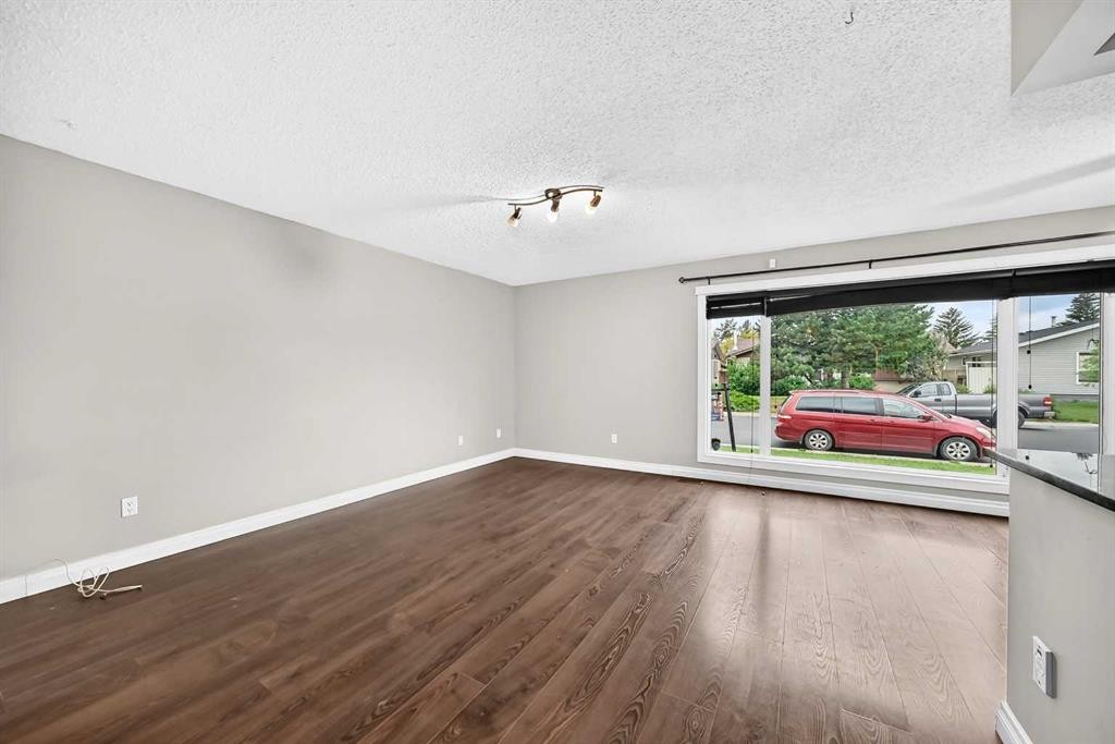 512 Malvern Drive Ne, Calgary, AB