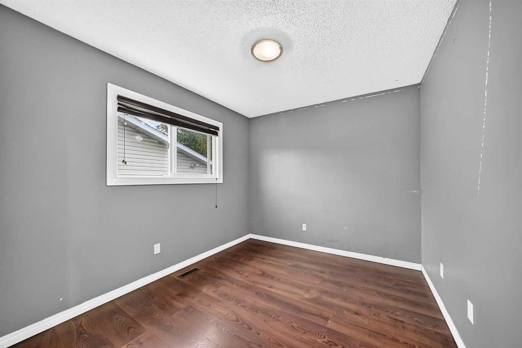 512 Malvern Drive Ne, Calgary, AB