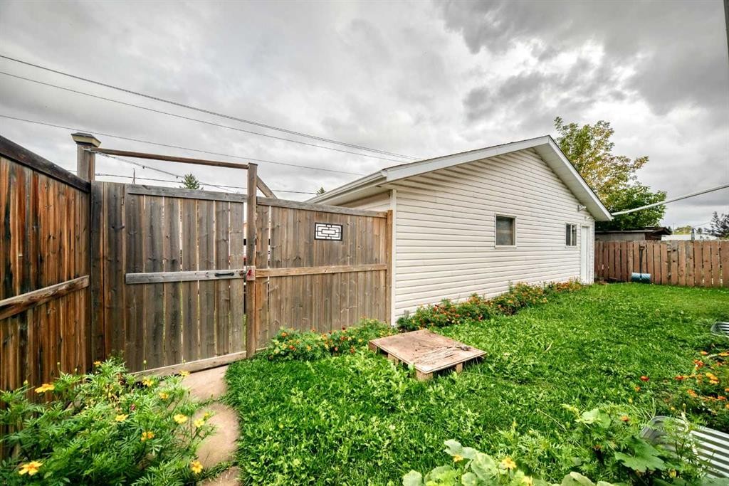512 Malvern Drive Ne, Calgary, AB