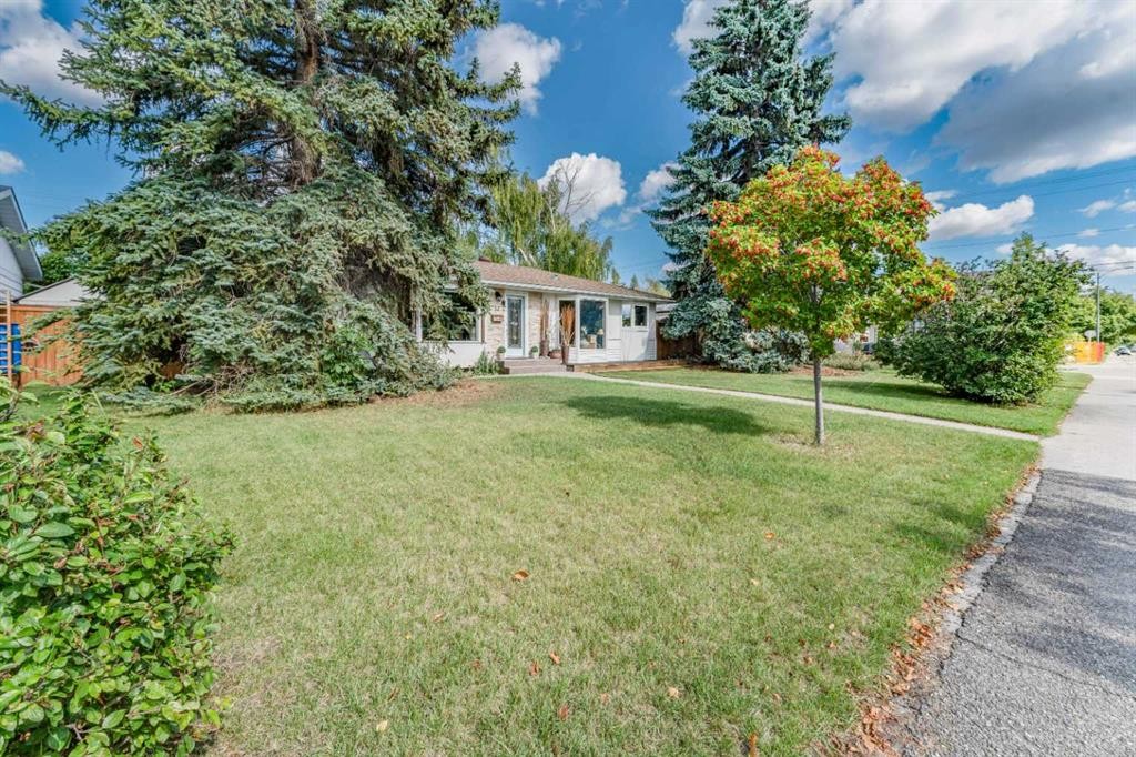 52 Windermere Road Sw, Calgary, AB