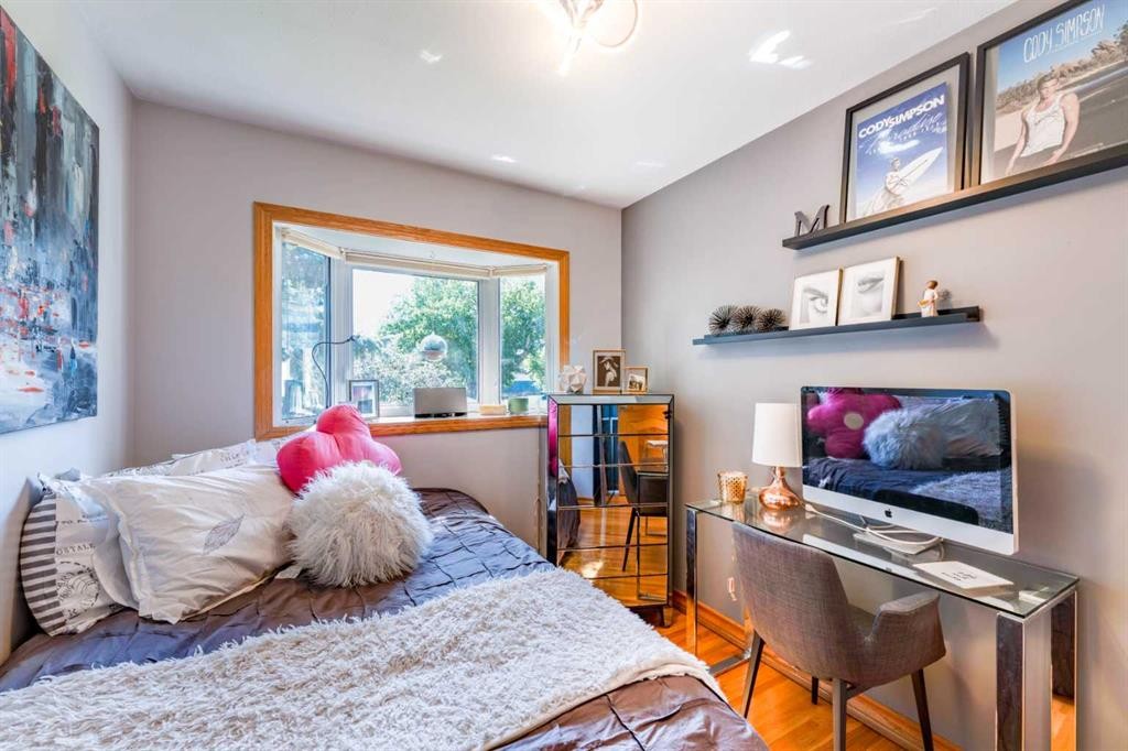 52 Windermere Road Sw, Calgary, AB