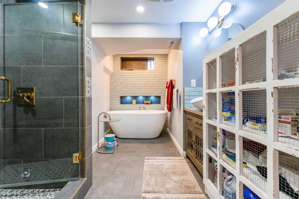 52 Windermere Road Sw, Calgary, AB