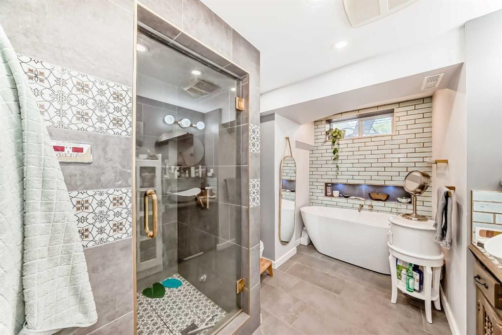 52 Windermere Road Sw, Calgary, AB