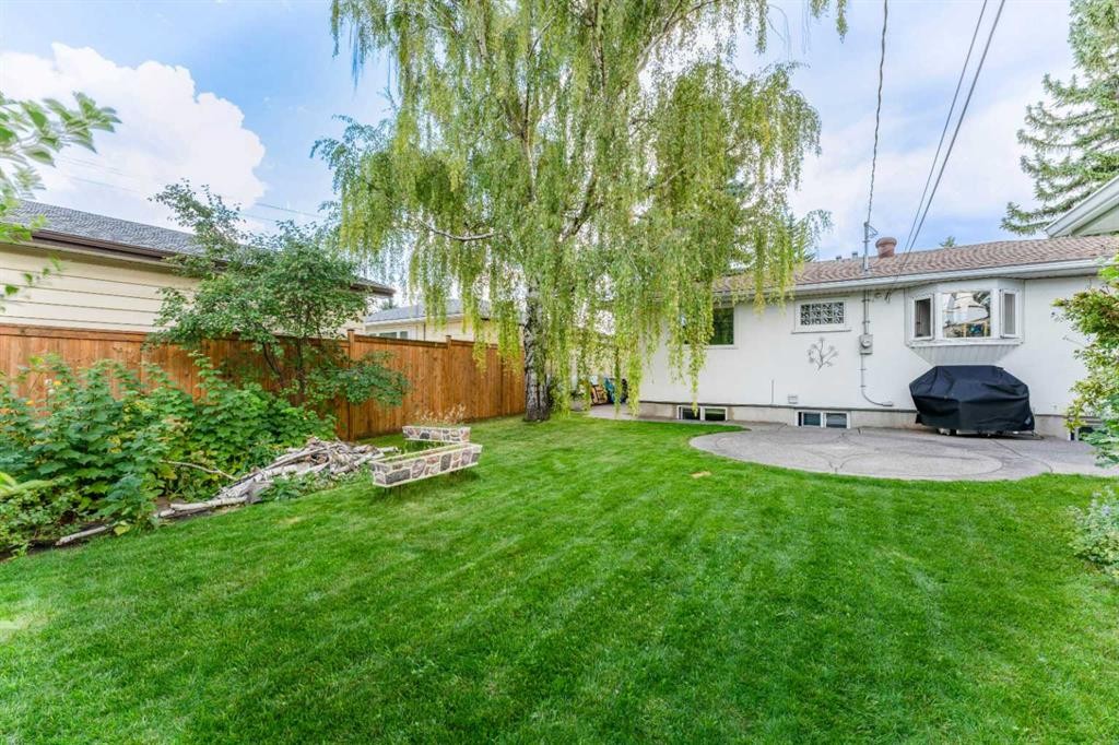 52 Windermere Road Sw, Calgary, AB