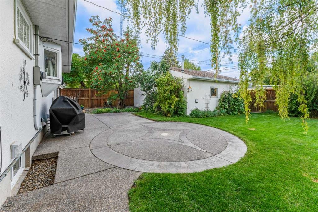 52 Windermere Road Sw, Calgary, AB