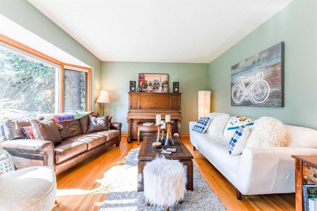 52 Windermere Road Sw, Calgary, AB