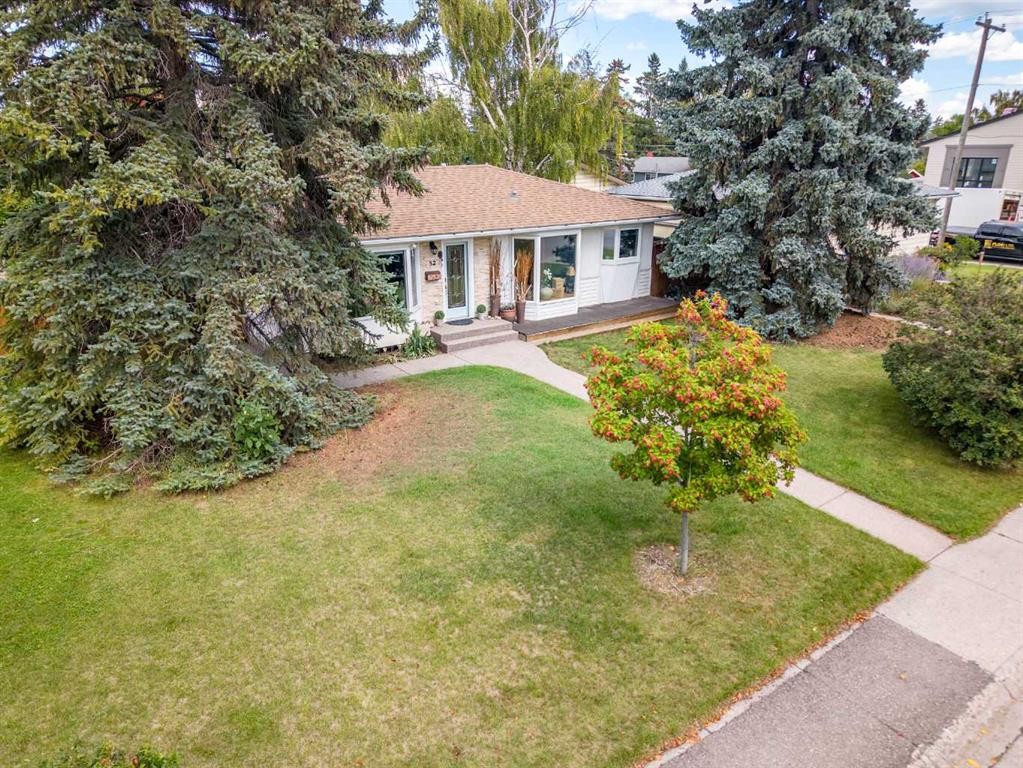 52 Windermere Road Sw, Calgary, AB