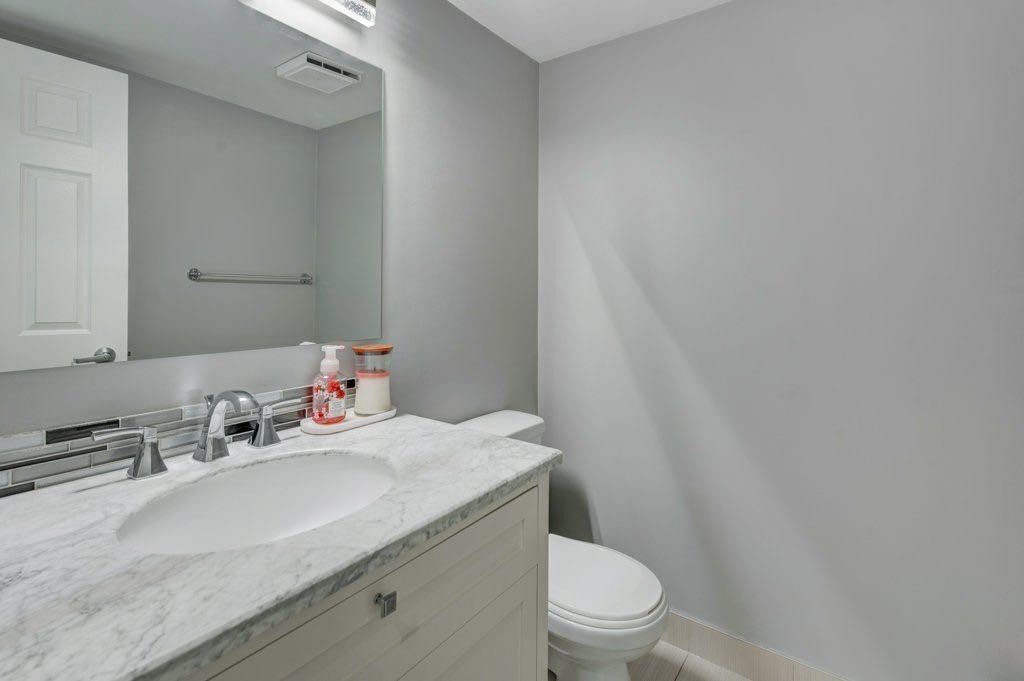 155 Bracewood Way Sw, Calgary, AB