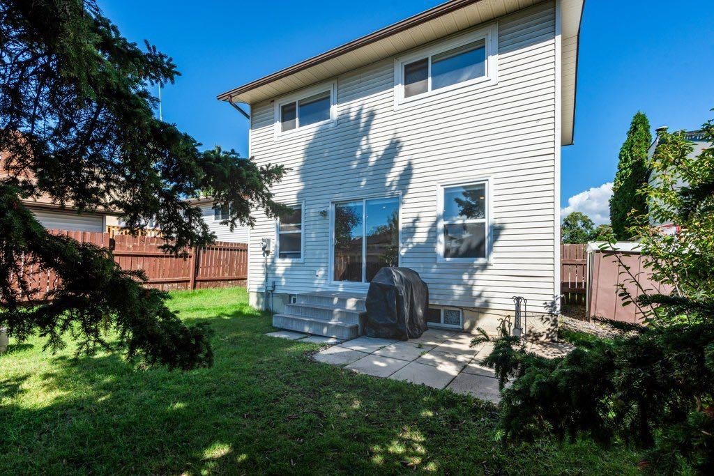 155 Bracewood Way Sw, Calgary, AB