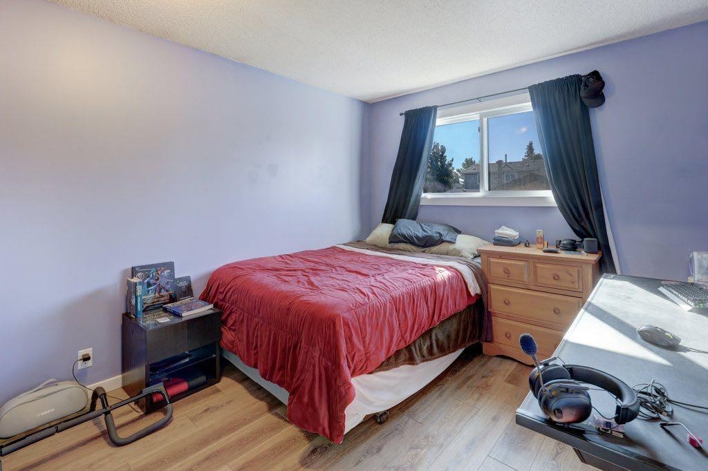 31 Castledale Way Ne, Calgary, AB