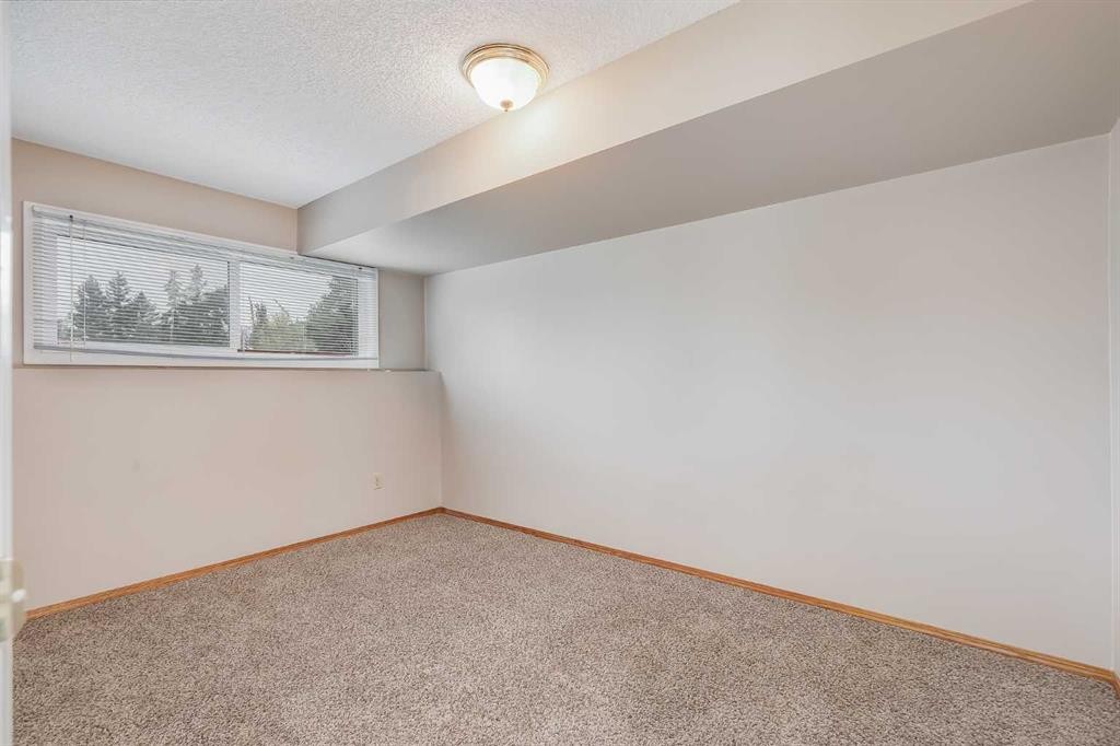 1418 Ranchlands Way Nw, Calgary, AB