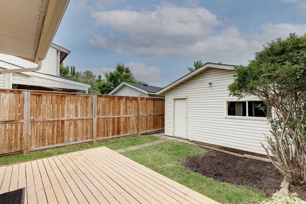 1418 Ranchlands Way Nw, Calgary, AB