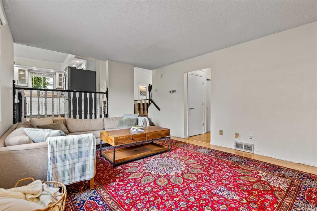 509 Hawkhill Place Nw, Calgary, AB