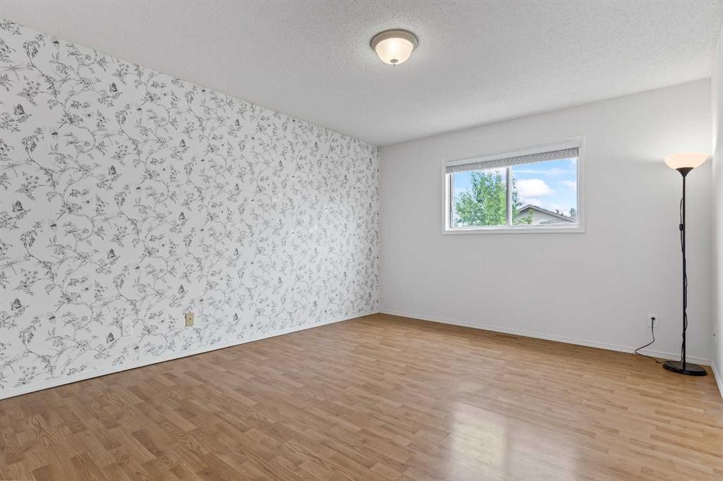 509 Hawkhill Place Nw, Calgary, AB