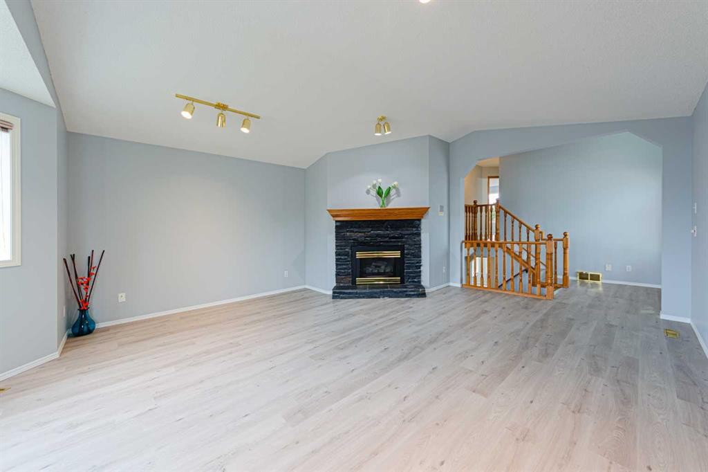 105 Arbour Ridge Park Nw, Calgary, AB