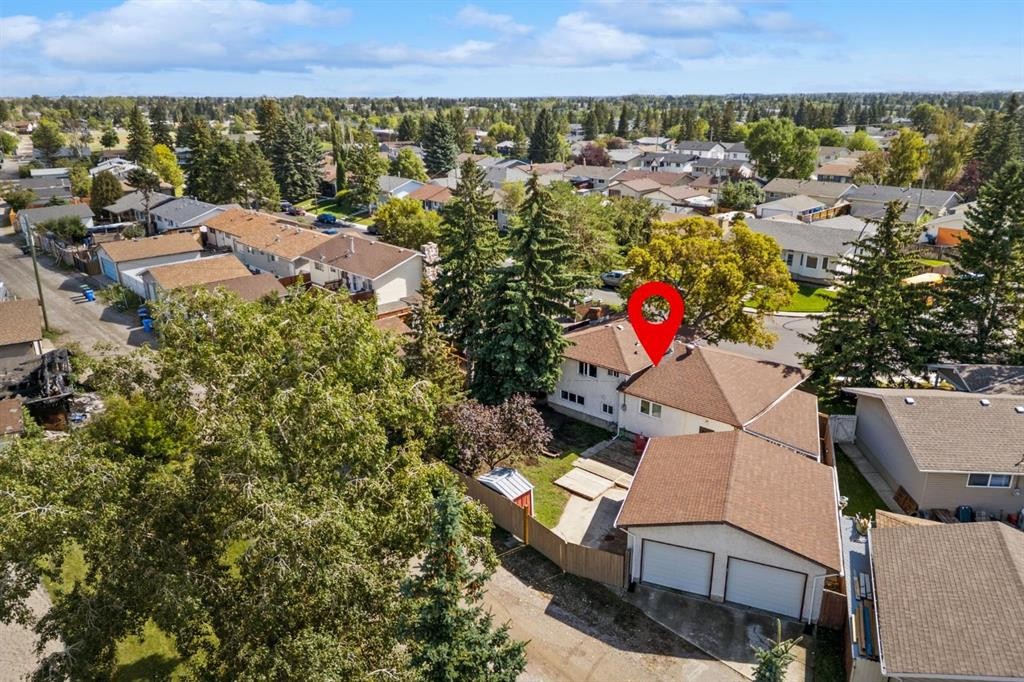 147 Manora Hill Ne, Calgary, AB