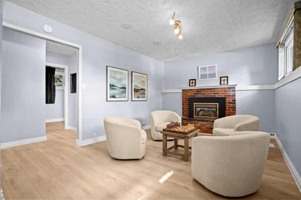 147 Manora Hill Ne, Calgary, AB