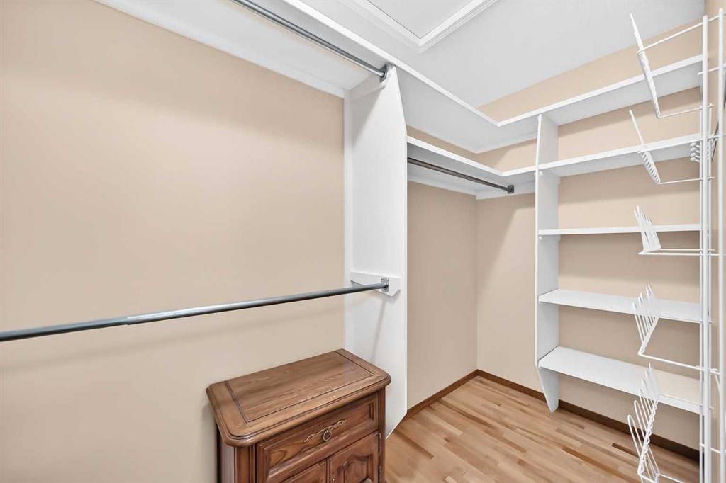 1030 Shawnee Road Sw, Calgary, AB