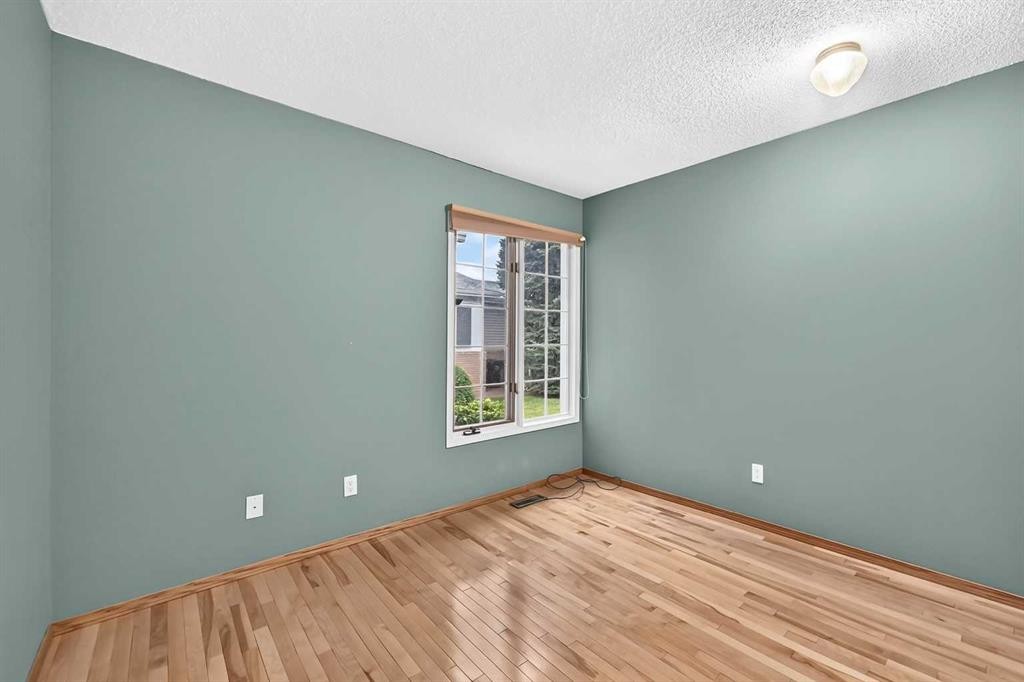 1030 Shawnee Road Sw, Calgary, AB