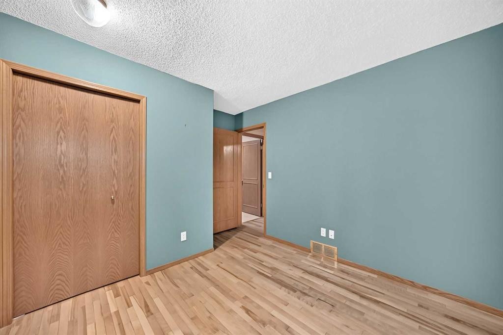 1030 Shawnee Road Sw, Calgary, AB