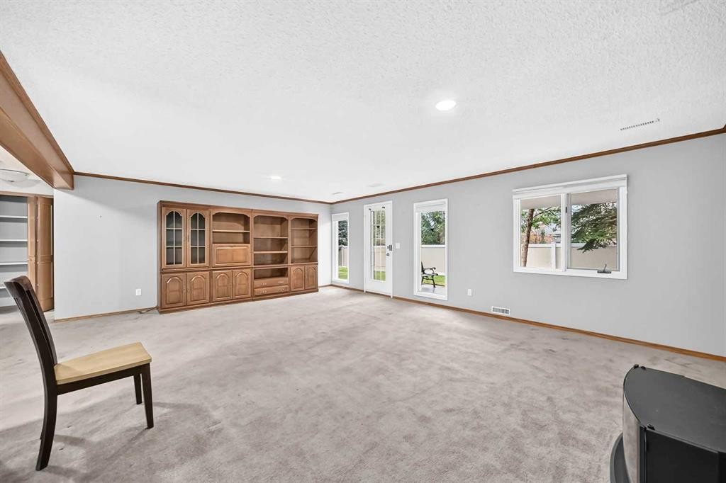 1030 Shawnee Road Sw, Calgary, AB