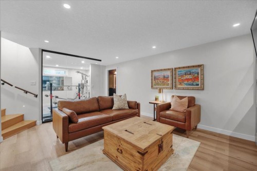 50 Springbank Crescent Sw, Calgary, AB 