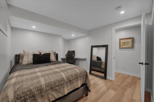 50 Springbank Crescent Sw, Calgary, AB 