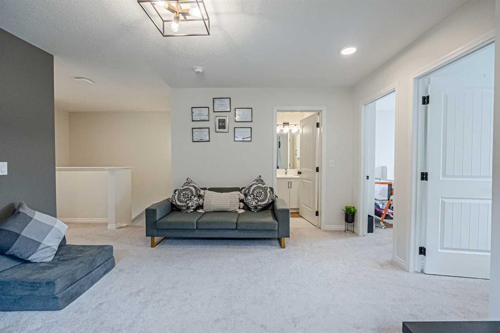 235 Cornerbrook Road Ne, Calgary, AB