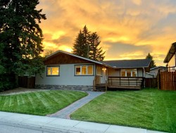 23 Brown Crescent NW Calgary, AB T2L 1N4